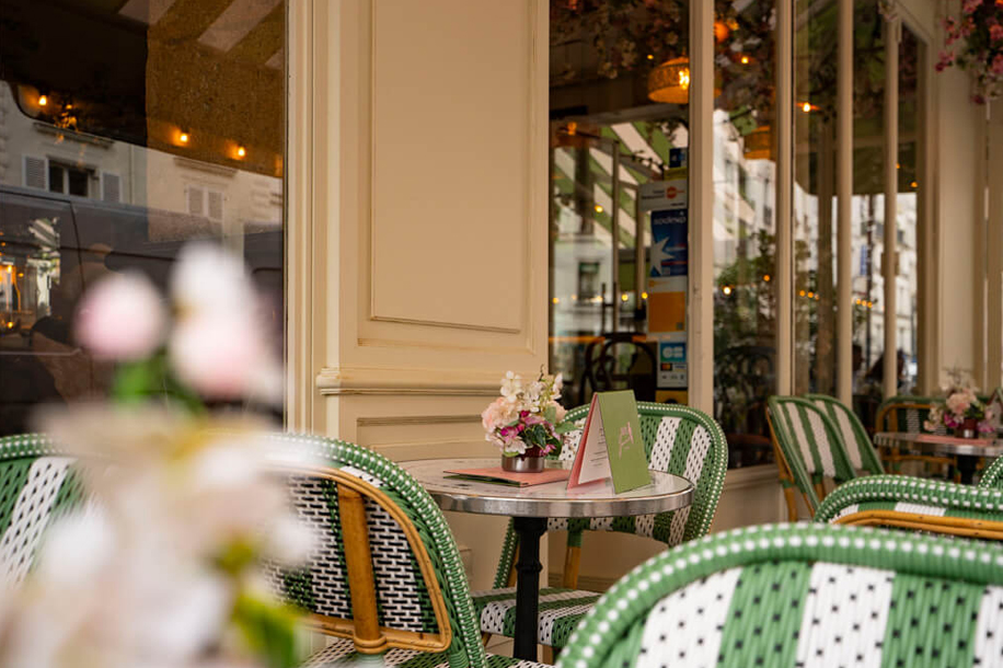 Une brasserie chaleureuse du Marais où l’on peut venir du matin jusqu’à tard le soir